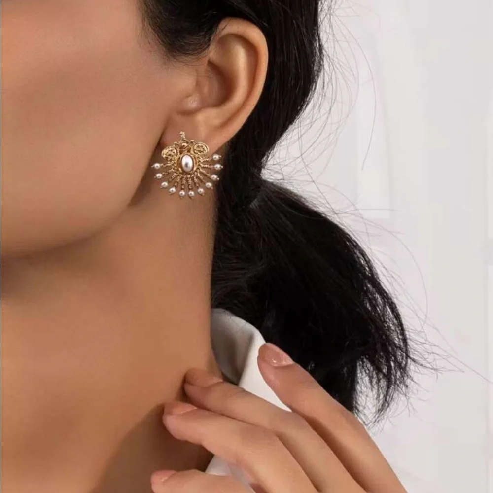 ⭐️ Firm Price ⭐️ Bundle Fashion Earrings - Picture 11 of 12